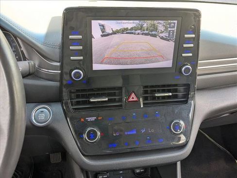 Used 2021 Hyundai Ioniq SEL FWD image 13