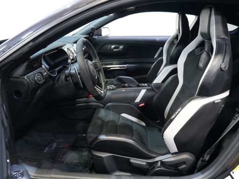 Used 2022 Ford Mustang Shelby GT500 w/ Carbon Fiber Track Pack RWD image 31
