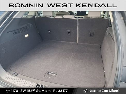 Used 2023 Lincoln Nautilus AWD w/ Premium Package image 5