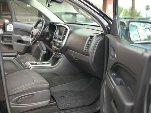 Used 2016 Chevrolet Colorado LT w/ Midnight Edition image 13