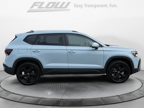 New 2026 Volkswagen Taos SEL image 8