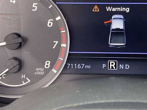 Used 2021 Nissan Titan SV image 26