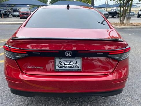Used 2025 Honda Accord SE image 4