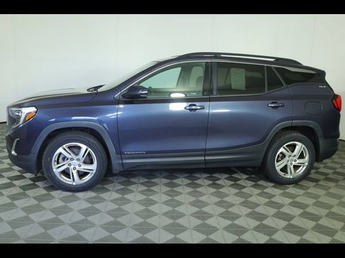 Used 2018 GMC Terrain SLE w/ Driver Convenience Package AWD/4WD image 13