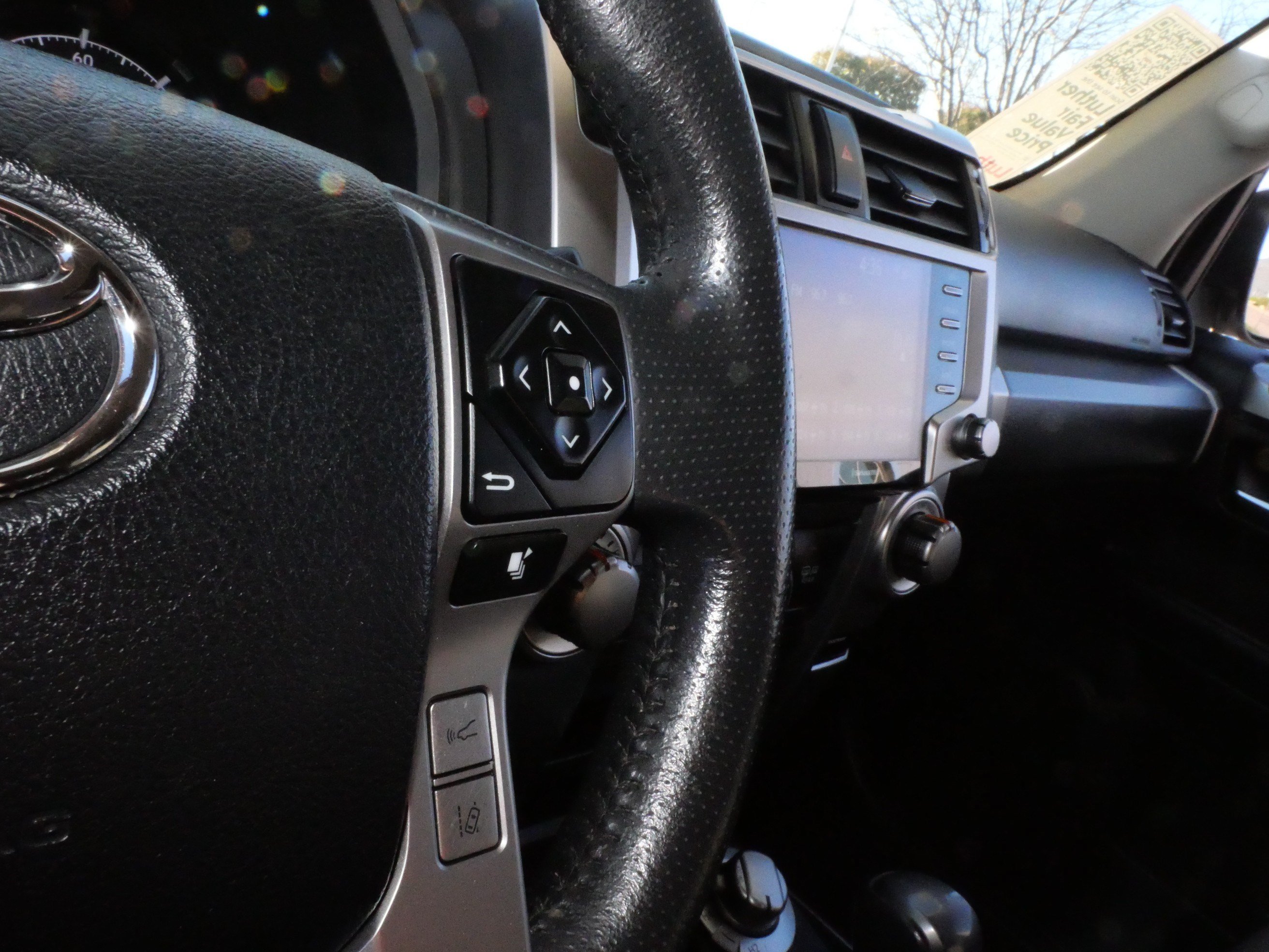 Used 2023 Toyota 4Runner SR5 AWD/4WD image 25