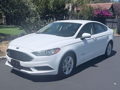 Used 2018 Ford Fusion S FWD image 1