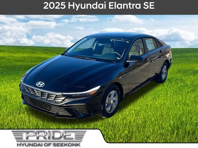 New 2025 Hyundai Elantra SE