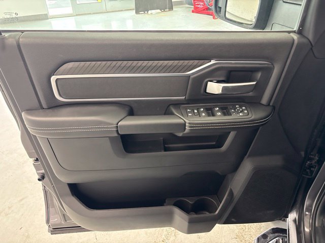 New 2026 RAM 3500 Big Horn AWD/4WD image 14