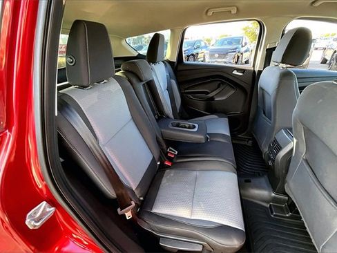 Used 2017 Ford Escape SE image 22