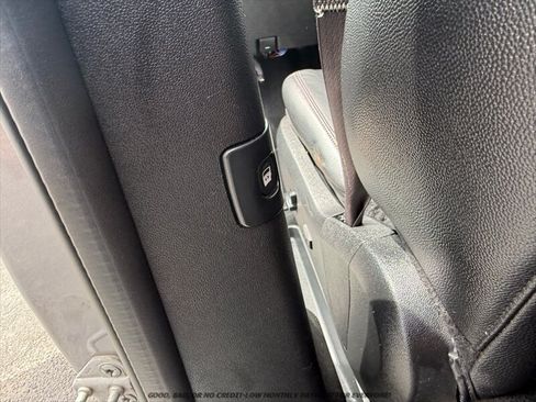 Used 2015 Dodge Grand Caravan R/T FWD image 34