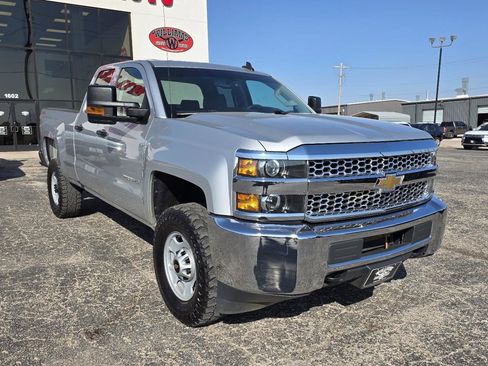 Used 2019 Chevrolet Silverado 2500 W/T AWD/4WD image 1