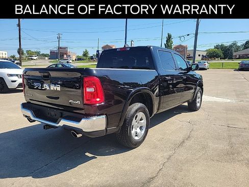Used 2025 RAM 1500 Big Horn AWD/4WD image 4