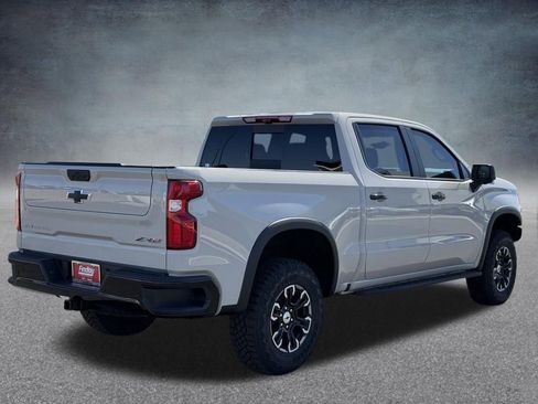 New 2026 Chevrolet Silverado 1500 ZR2 image 3