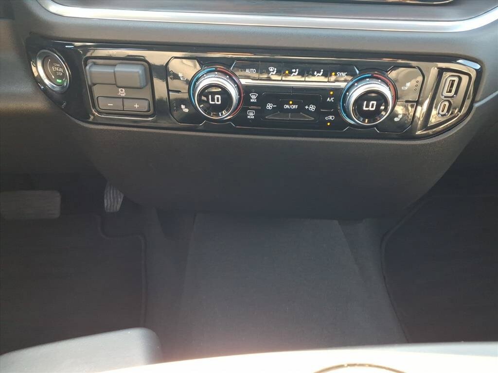 Used 2026 GMC Sierra 1500 SLT RWD image 27