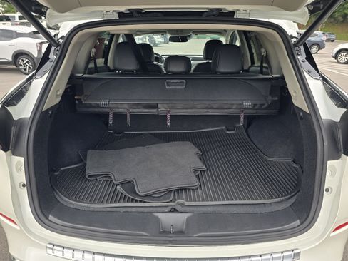 Certified 2023 Nissan Murano Platinum w/ Cargo Package FWD image 26