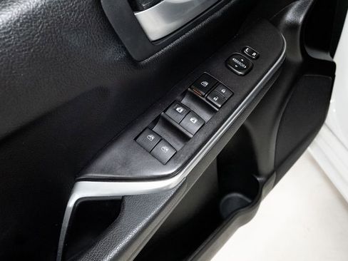 Used 2016 Toyota Camry SE FWD image 10