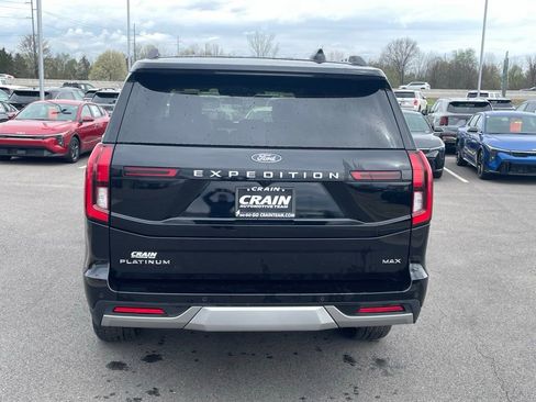 Used 2025 Ford Expedition Max Platinum AWD/4WD image 6