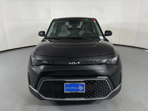 Used 2023 Kia Soul LX w/ Option Group 015 FWD image 3