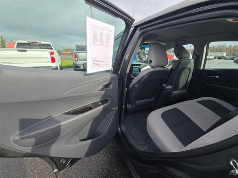 Used 2019 Chevrolet Bolt LT image 11