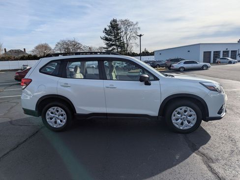 Certified 2023 Subaru Forester image 3