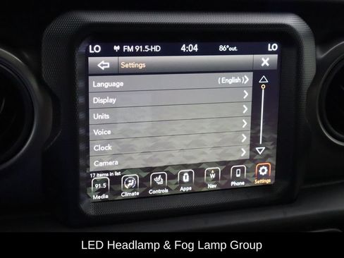 Used 2023 Jeep Wrangler Unlimited w/ Sun & Screen Package AWD/4WD image 32