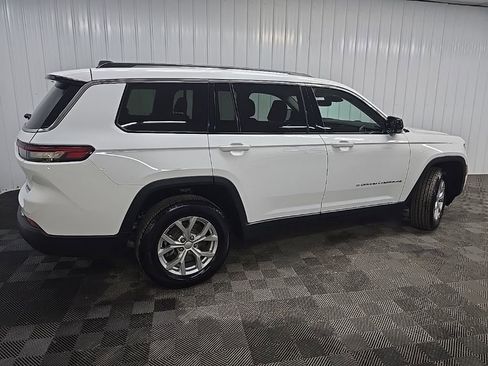 Used 2023 Jeep Grand Cherokee L Limited AWD/4WD image 7