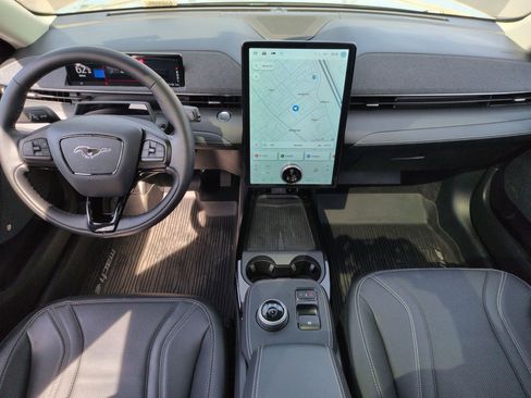 Used 2024 Ford Mustang Mach-E Premium image 29