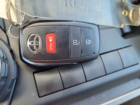 Used 2026 Toyota Tacoma TRD Sport AWD/4WD image 39