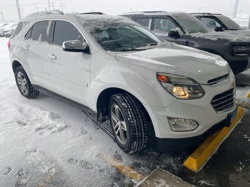 Used 2016 Chevrolet Equinox LTZ w/ Enhanced Convenience Package image 3