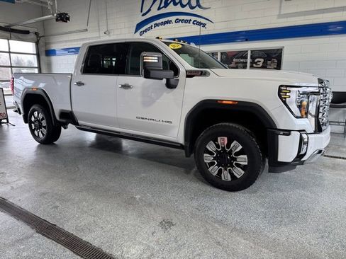 Used 2024 GMC Sierra 2500 Denali w/ Denali Reserve Package image 12