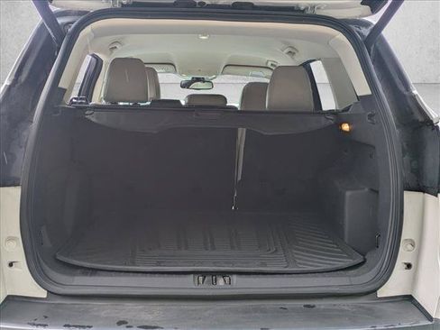 Used 2017 Ford Escape Titanium FWD image 6