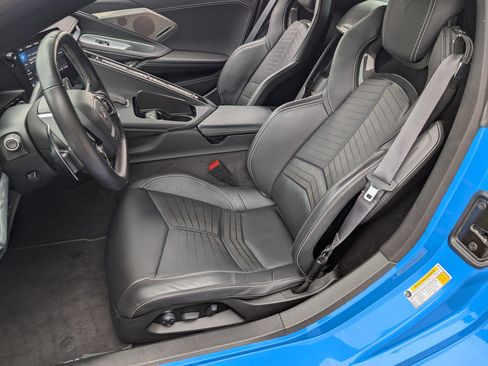 Used 2022 Chevrolet Corvette Stingray Preferred Conv w/ Z51 Performance Package RWD image 16