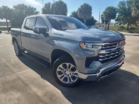 Used 2025 Chevrolet Silverado 1500 LTZ w/ LTZ Premium Package AWD/4WD image 1