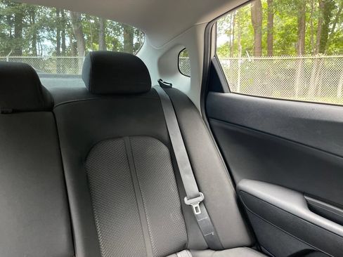 Used 2017 Kia Optima LX FWD image 14