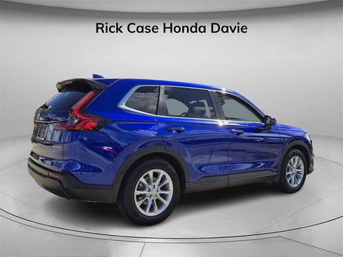 Used 2025 Honda CR-V EX image 6
