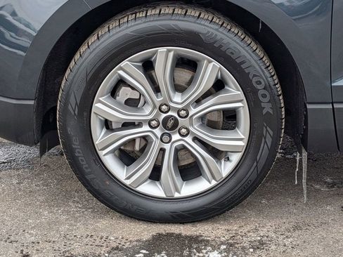 Used 2023 Ford Edge Titanium image 6