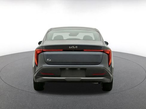 Used 2025 Kia K4 FWD image 9