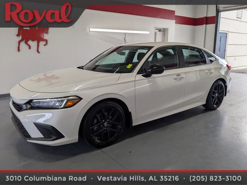 Used 2024 Honda Civic Sport image 1