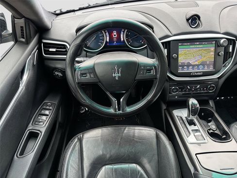 Used 2015 Maserati Ghibli image 22