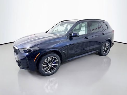 New 2026 BMW X5 xDrive40i w/ M Sport Package image 3