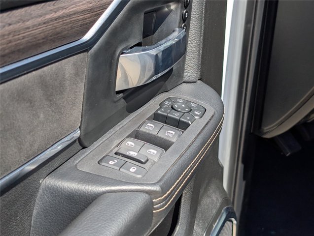 Used 2026 RAM 2500 Laramie AWD/4WD image 14