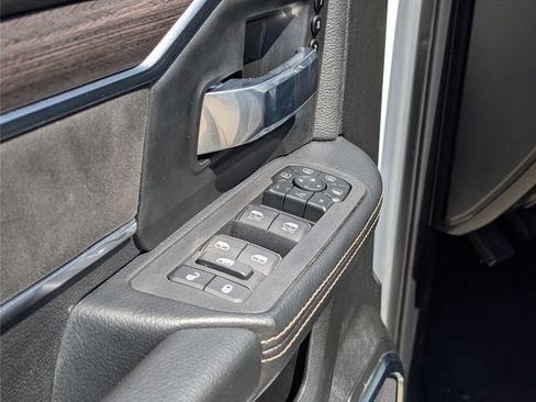 Used 2026 RAM 2500 Laramie AWD/4WD image 14