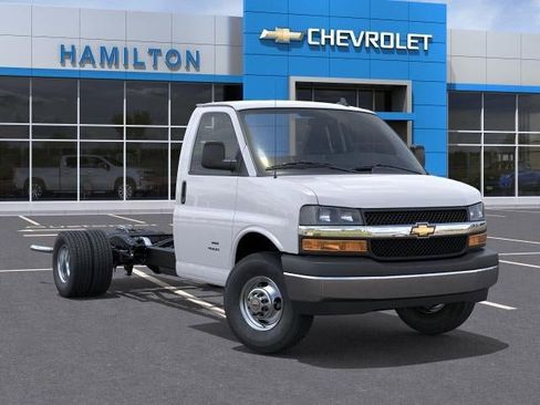 New 2026 Chevrolet Express 3500 w/ Power Convenience Package RWD image 36