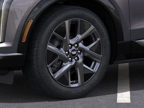 New 2026 Cadillac Optiq Luxury 1 image 9