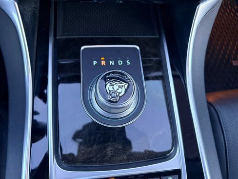 Used 2016 Jaguar XF Prestige AWD/4WD image 11