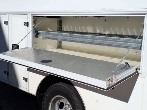 Used 2021 Chevrolet Express 3500 w/ Power Convenience Package image 37