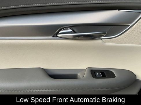 Used 2017 Cadillac XT5 Luxury w/ Driver Awareness Package image 17