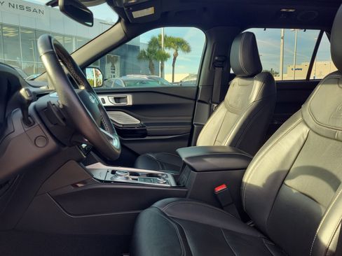 Used 2023 Ford Explorer ST w/ Equipment Group 401A image 24