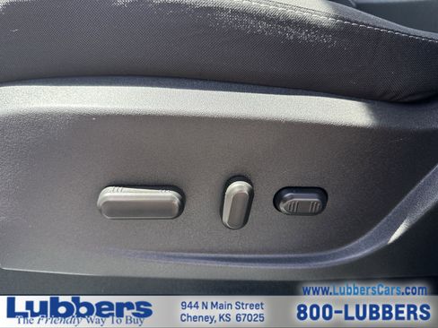 Used 2017 Ford Escape SE AWD/4WD image 11