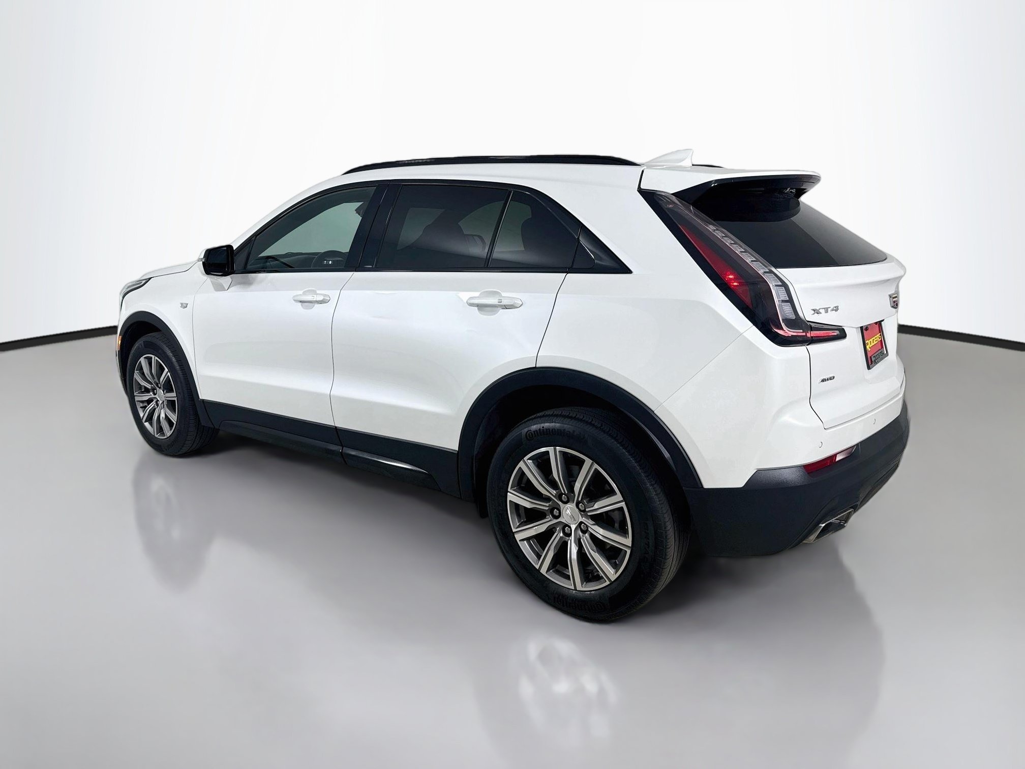 Certified 2023 Cadillac XT4 Sport w/ Sun And Sound Package AWD/4WD image 6